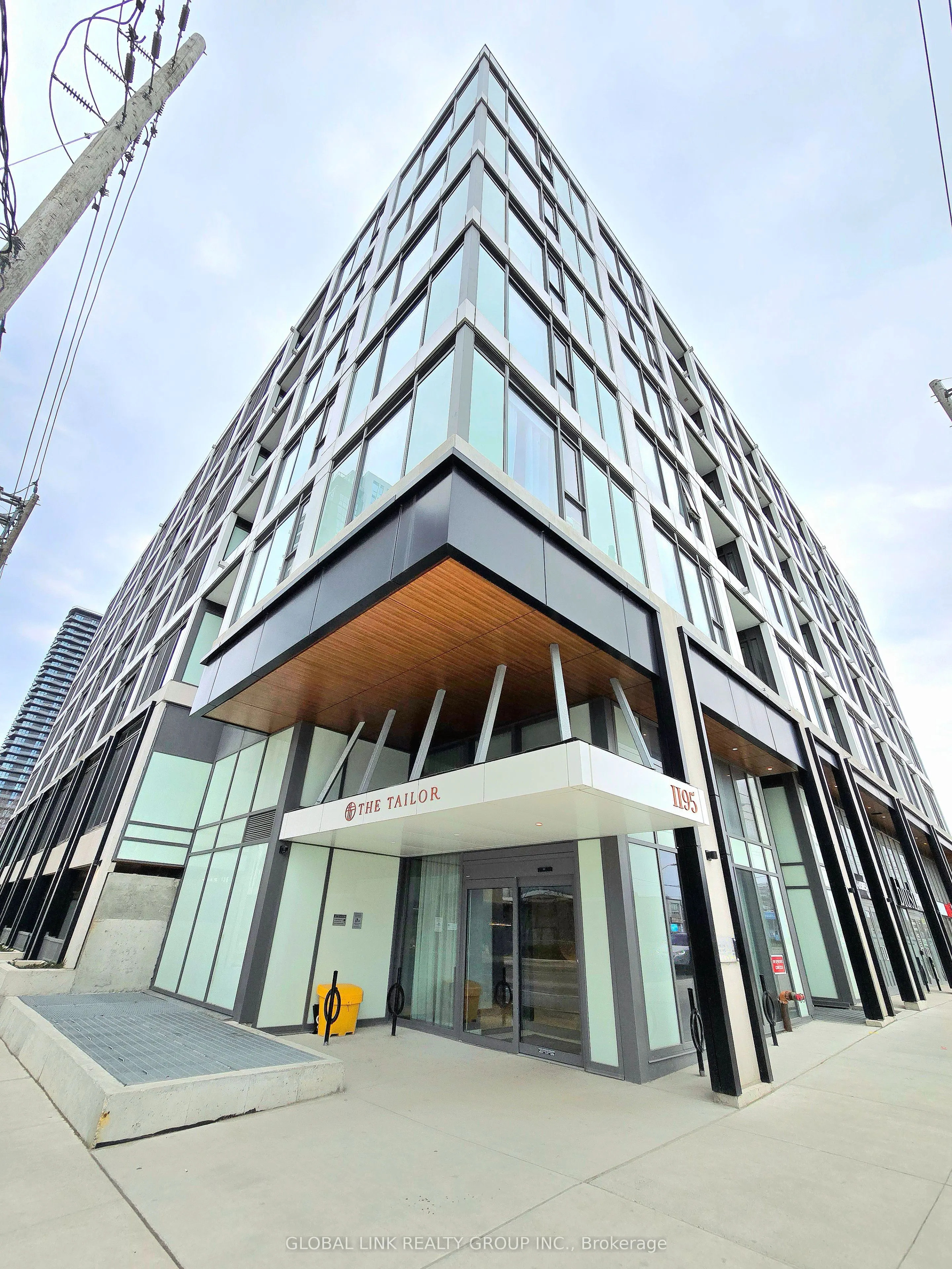 1195 The Queensway Way, #501