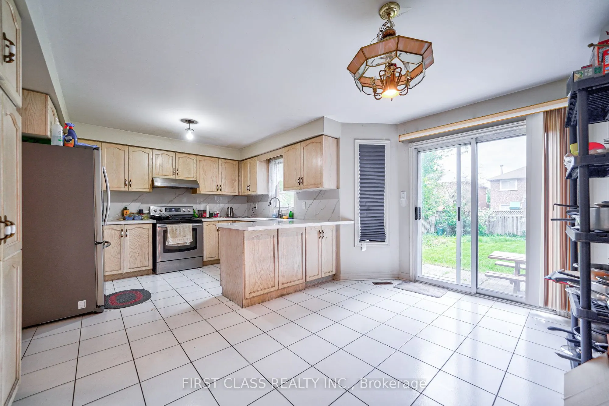 3309 Loyalist Drive, #Main & Upper