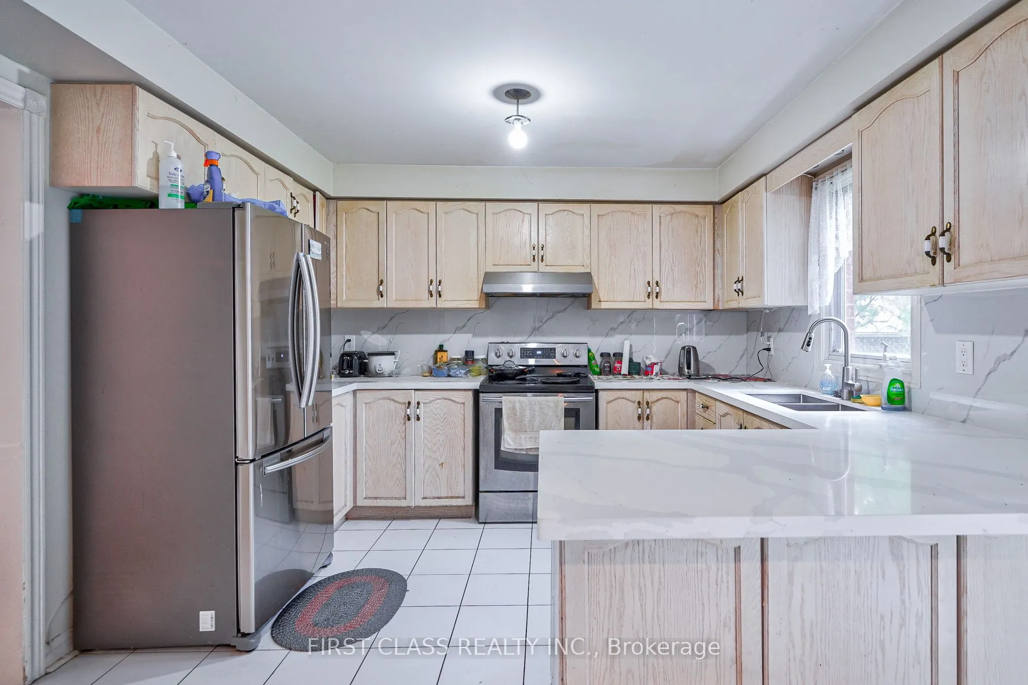 3309 Loyalist Drive, #Main & Upper