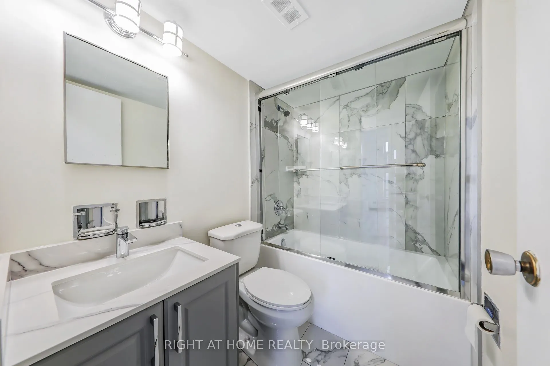 335 Driftwood Avenue, #701