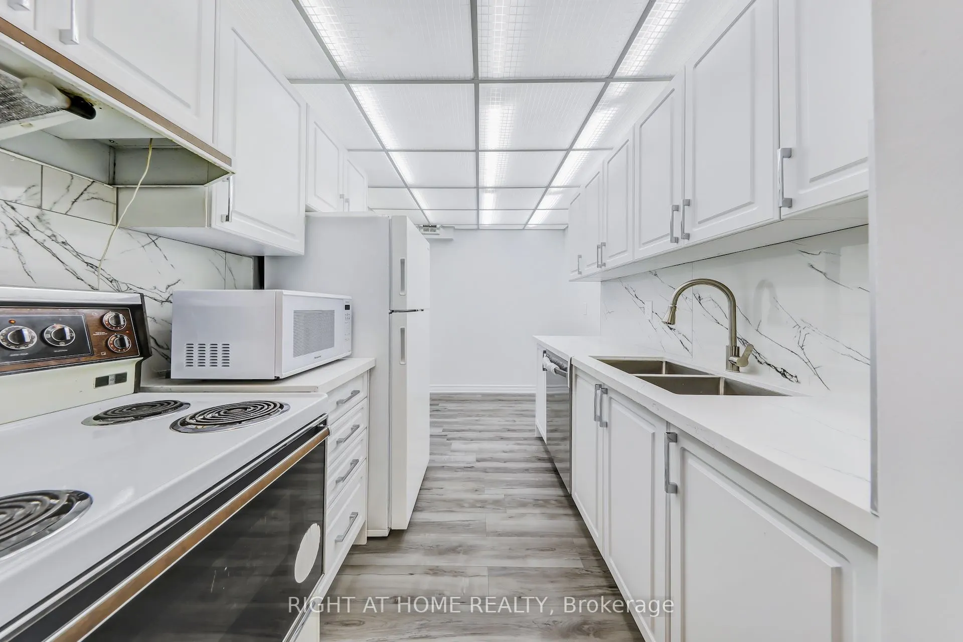 335 Driftwood Avenue, #701