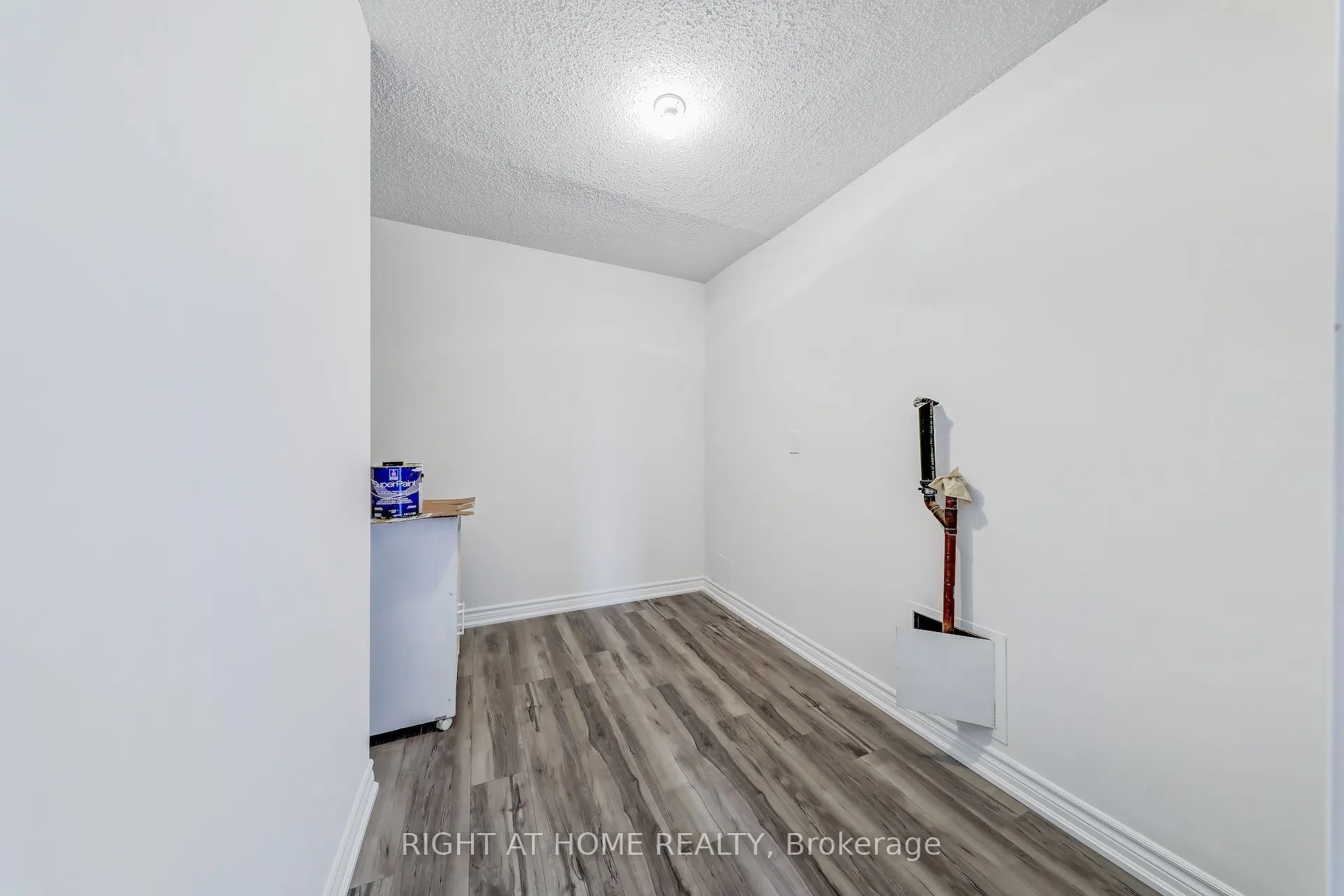 335 Driftwood Avenue, #701