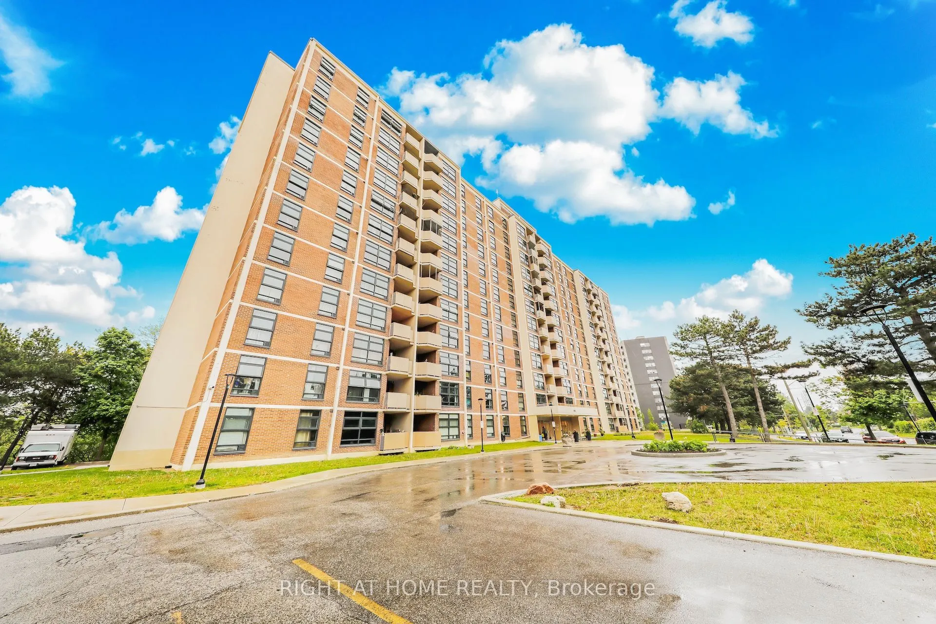 335 Driftwood Avenue, #701