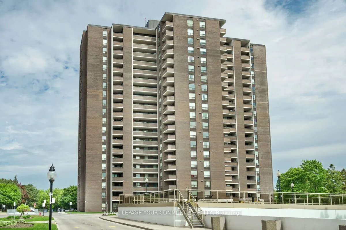 1535 Lakeshore Road E, #205