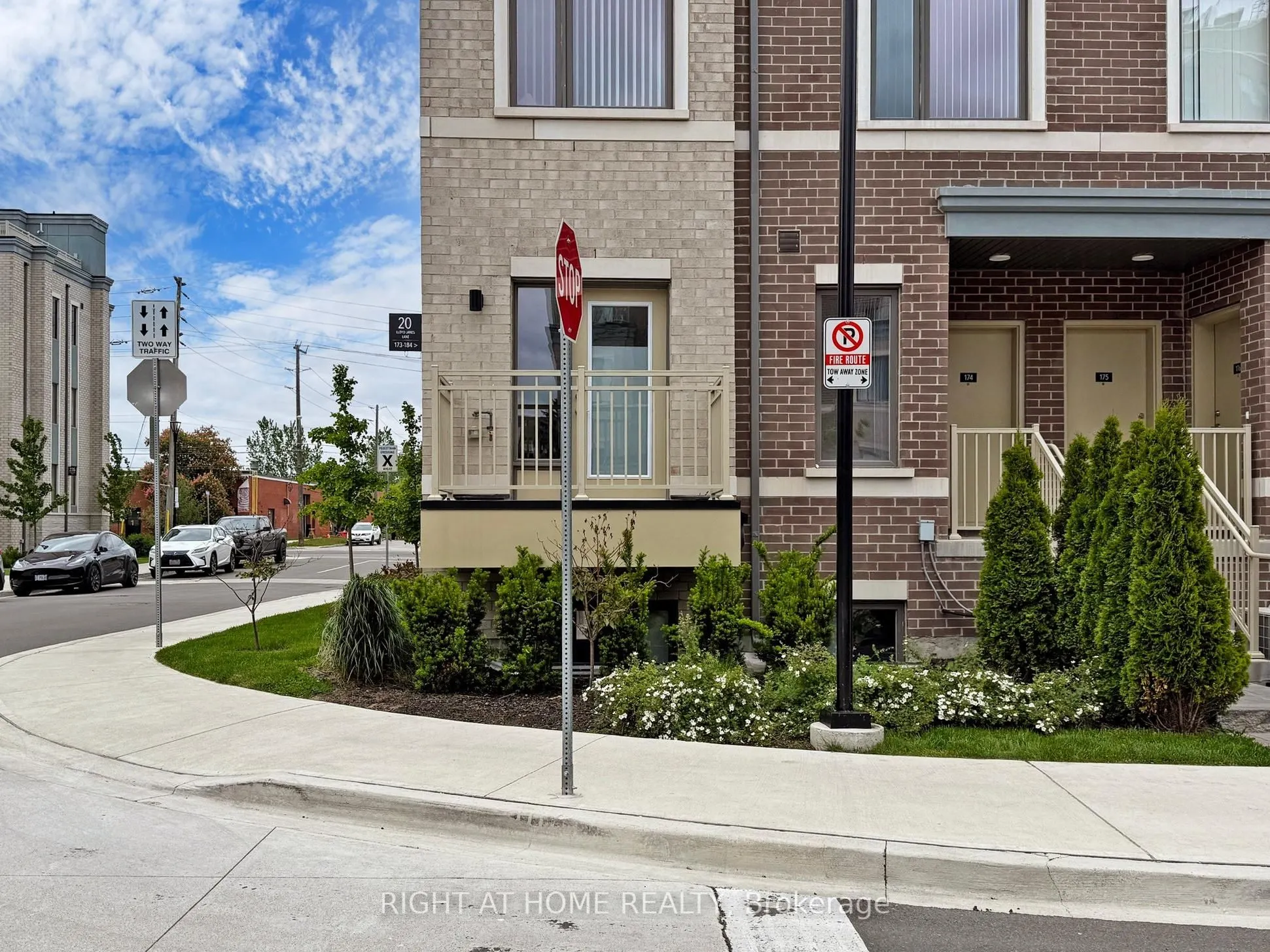20 Lloyd Janes Lane, #173
