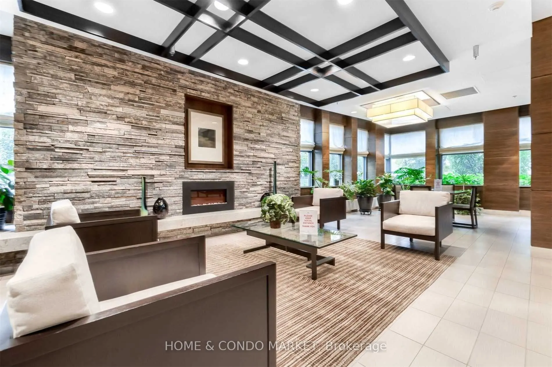1 Hurontario Street, #315