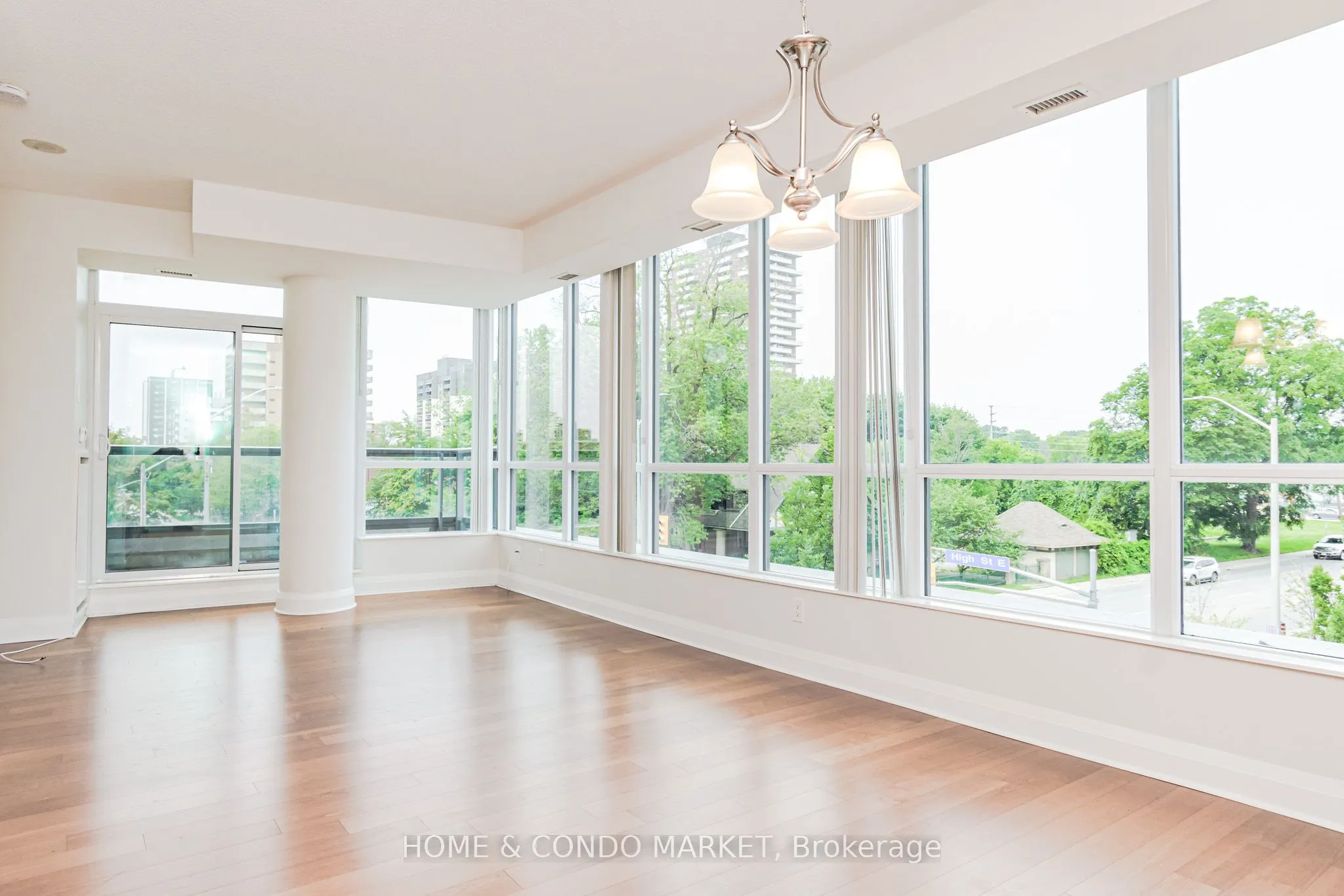 1 Hurontario Street, #315