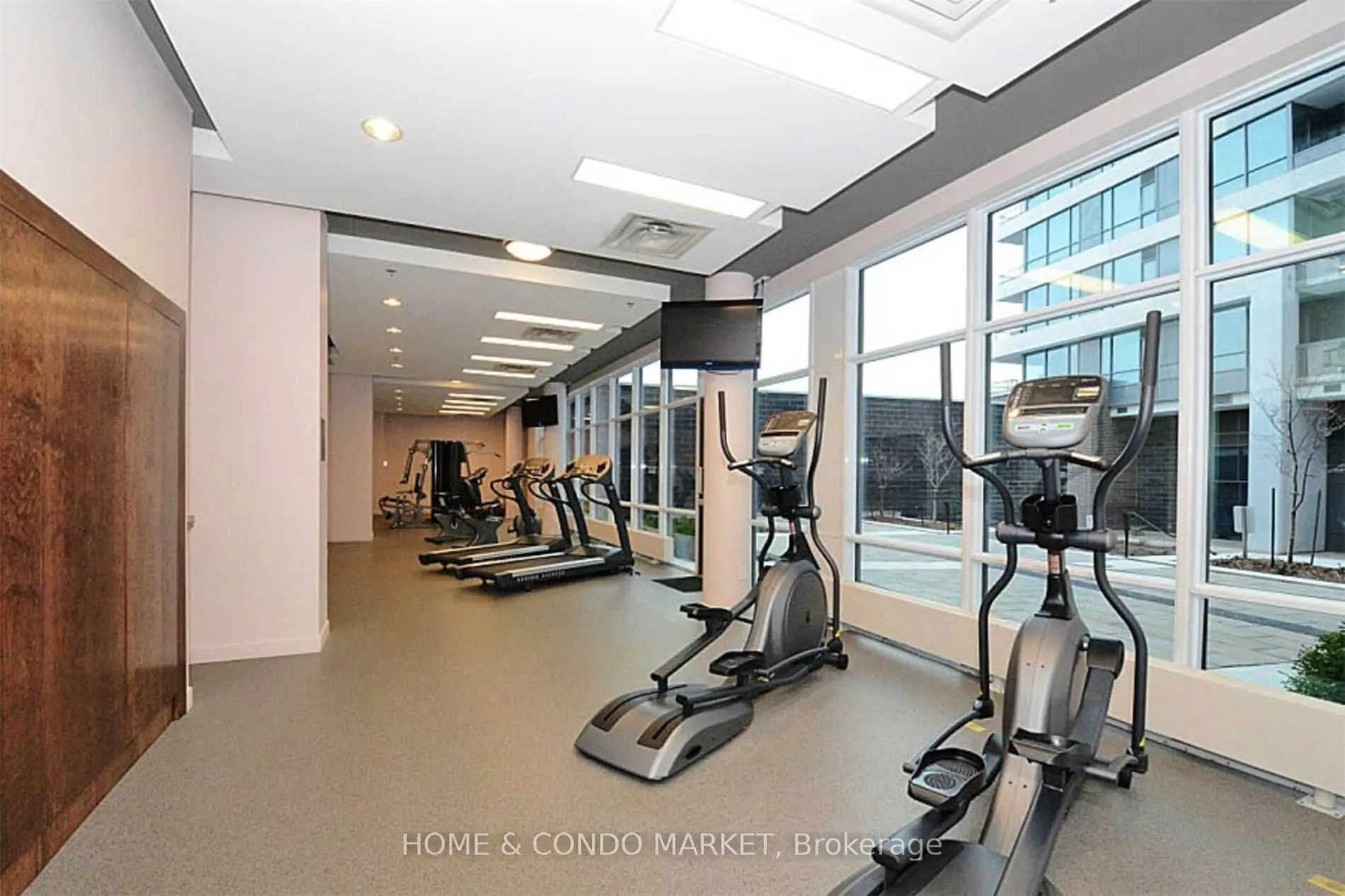 1 Hurontario Street, #315