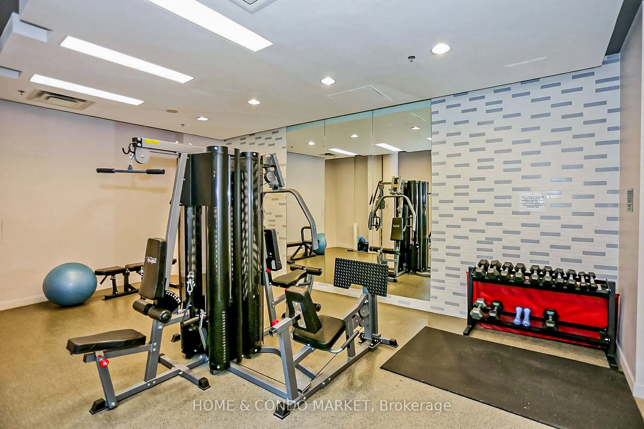 1 Hurontario Street, #315