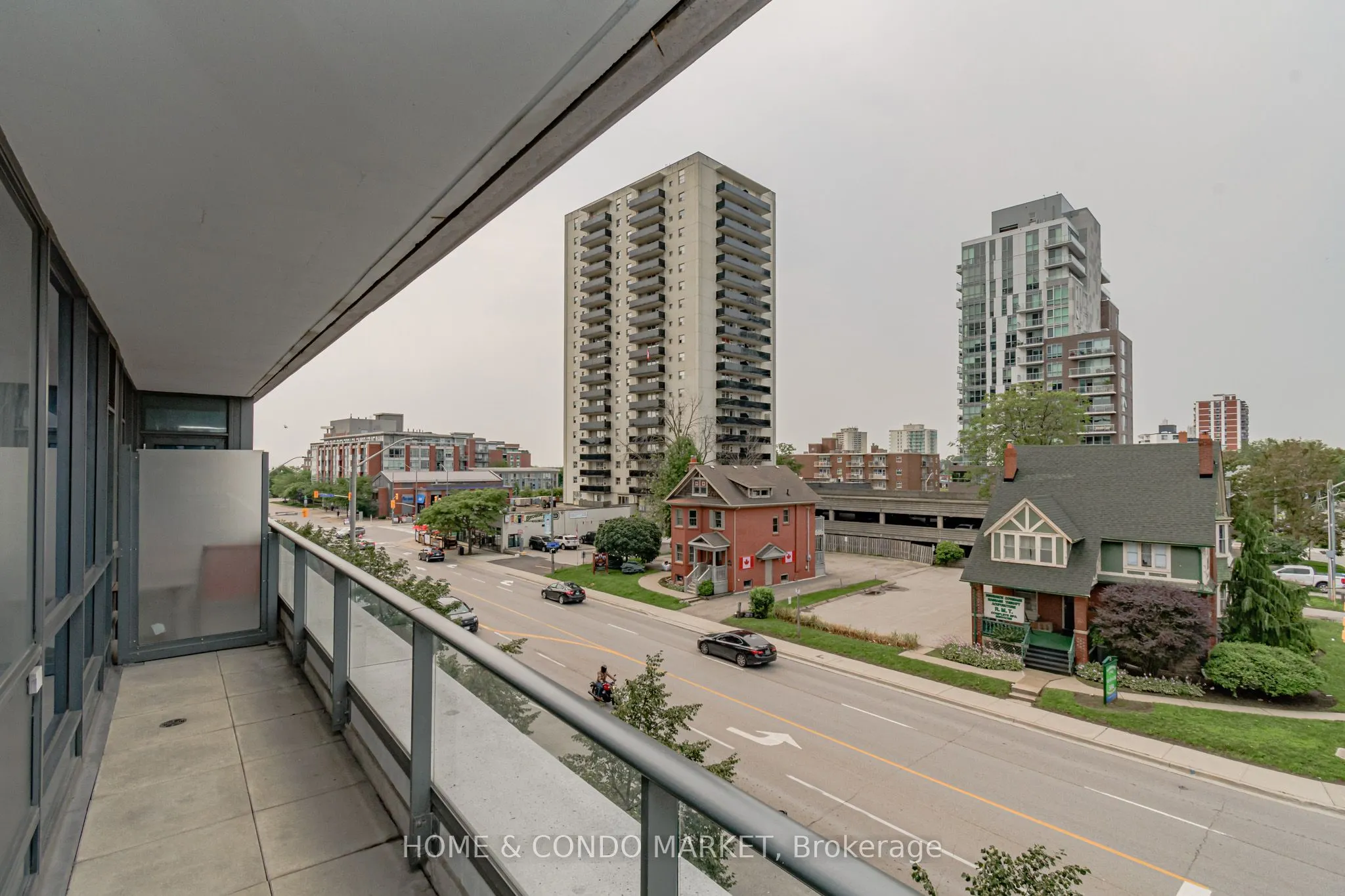1 Hurontario Street, #315