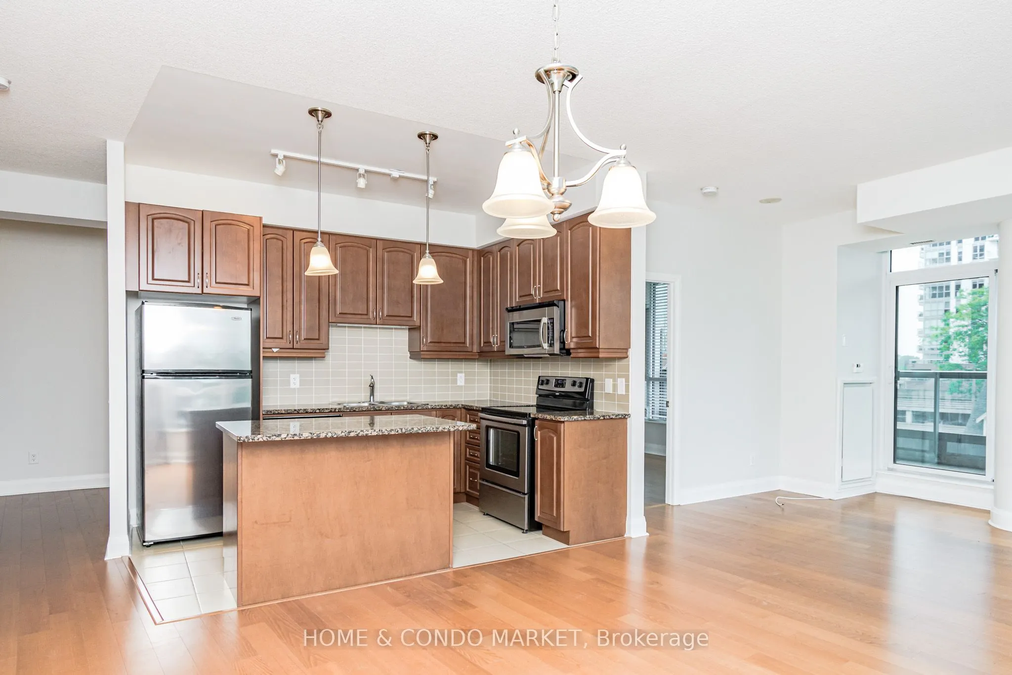 1 Hurontario Street, #315