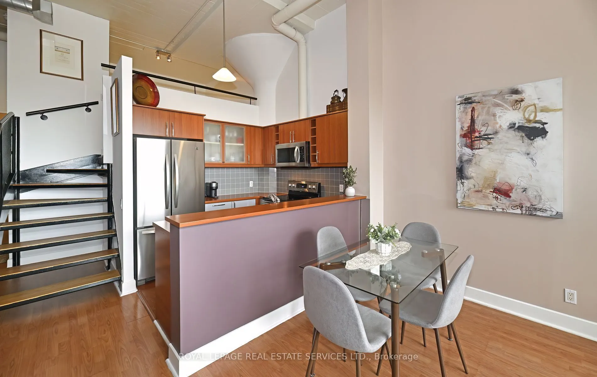 1001 Roselawn Avenue, #205