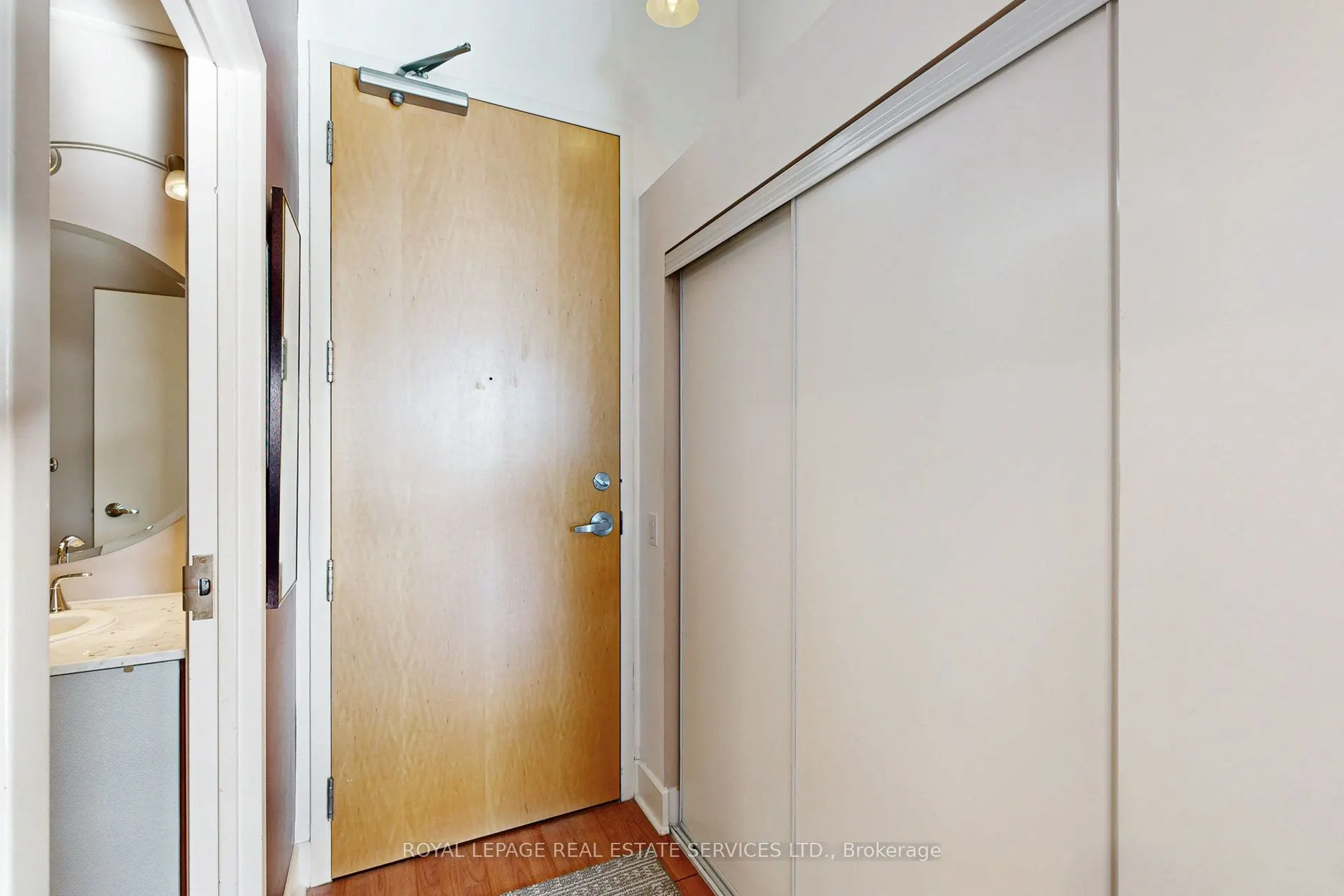 1001 Roselawn Avenue, #205