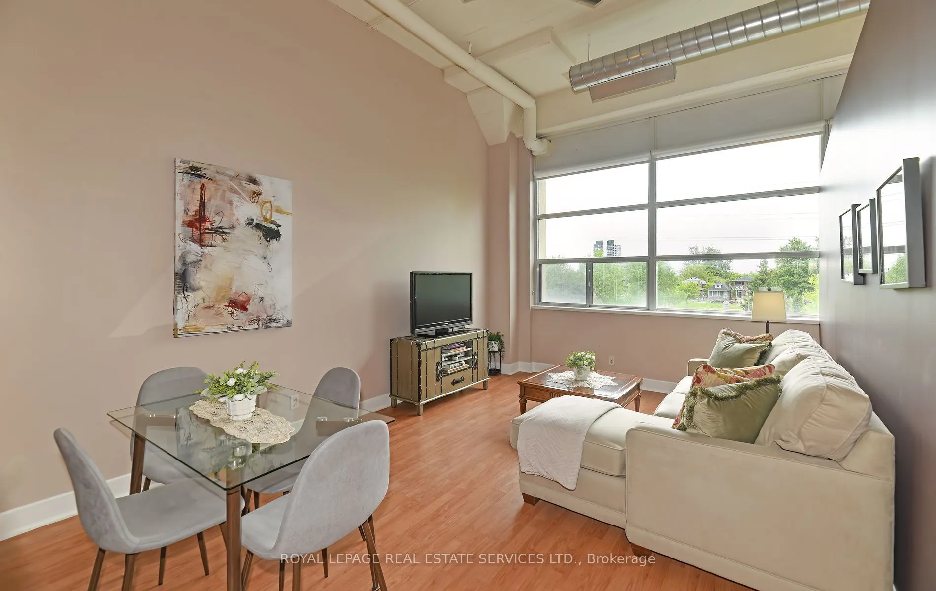 1001 Roselawn Avenue, #205