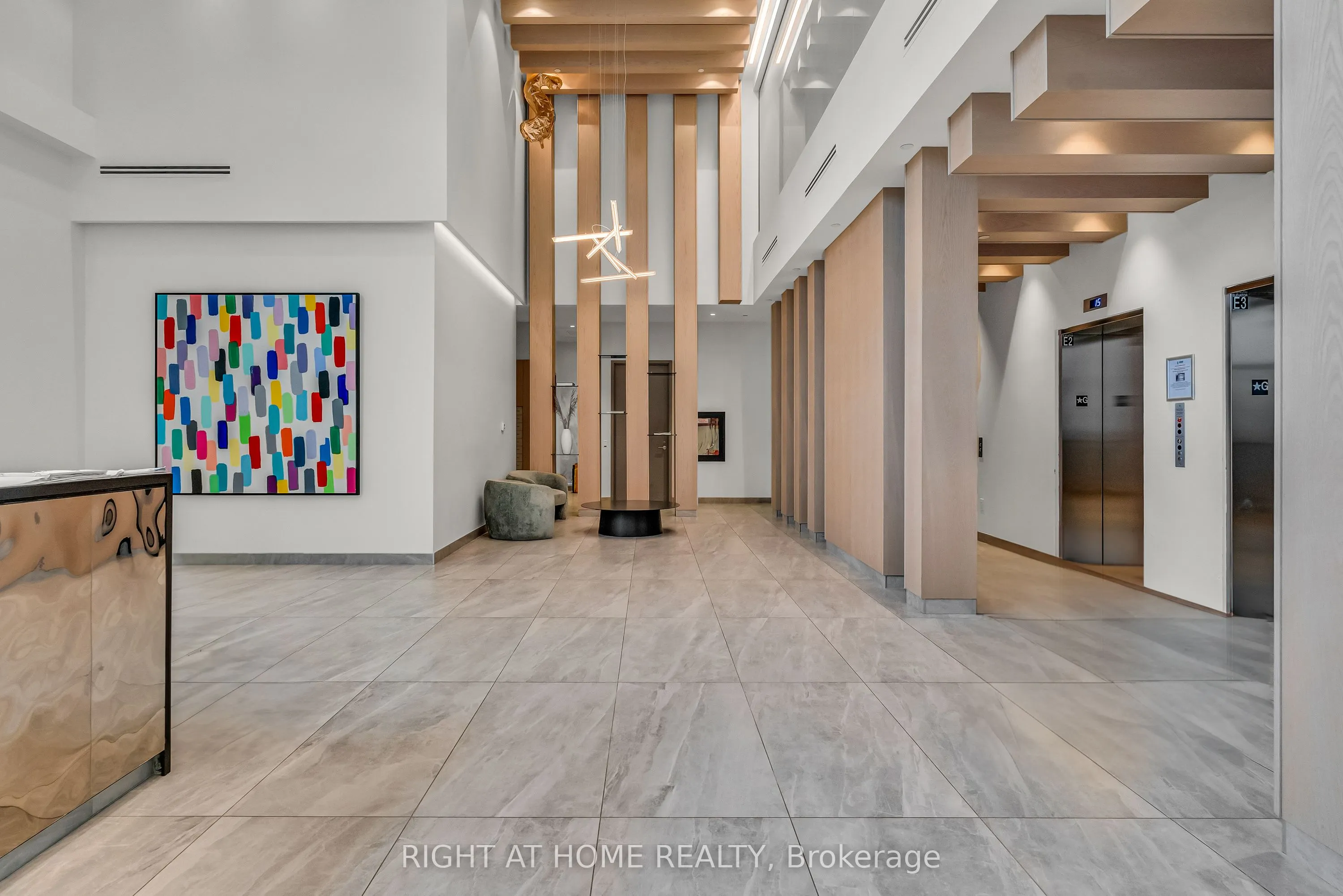 86 Dundas Street E, #1520