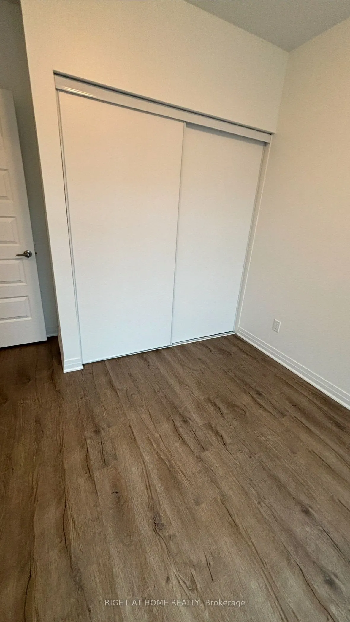 470 Gordon Krantz Avenue, #505
