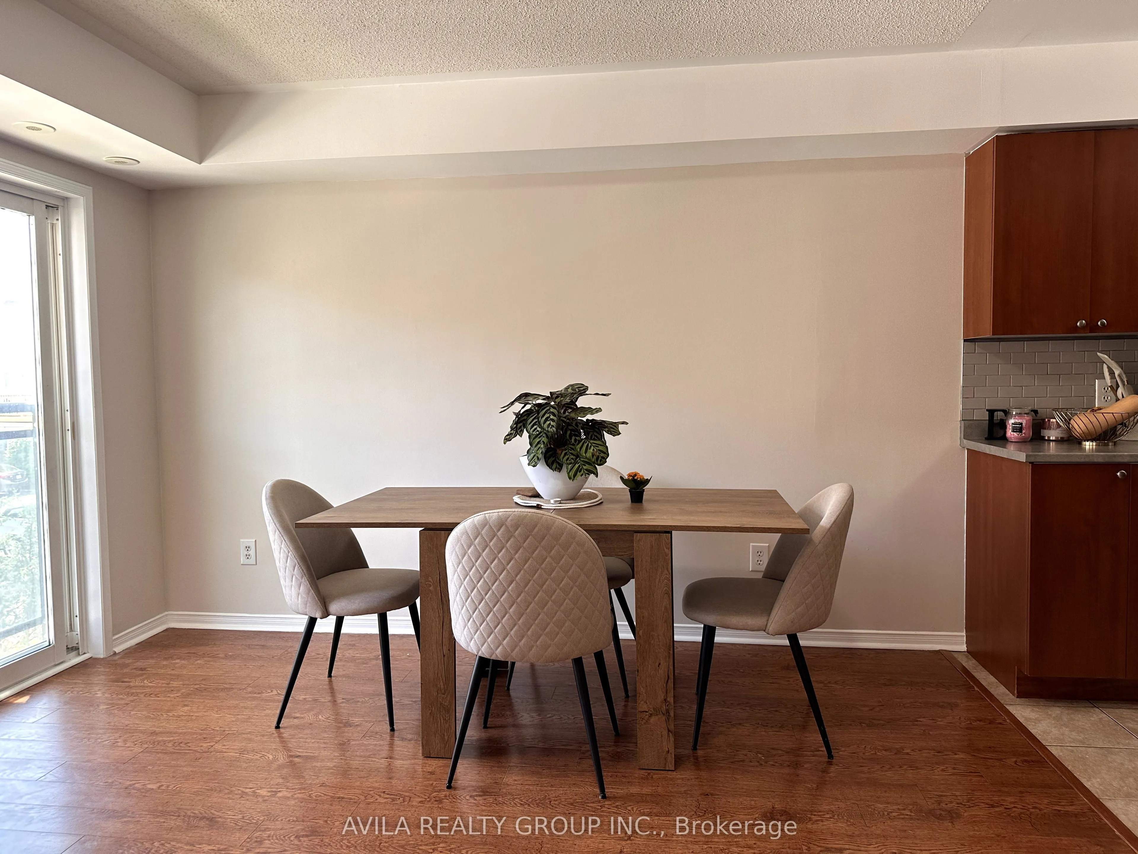 4975 Southampton Drive, #144