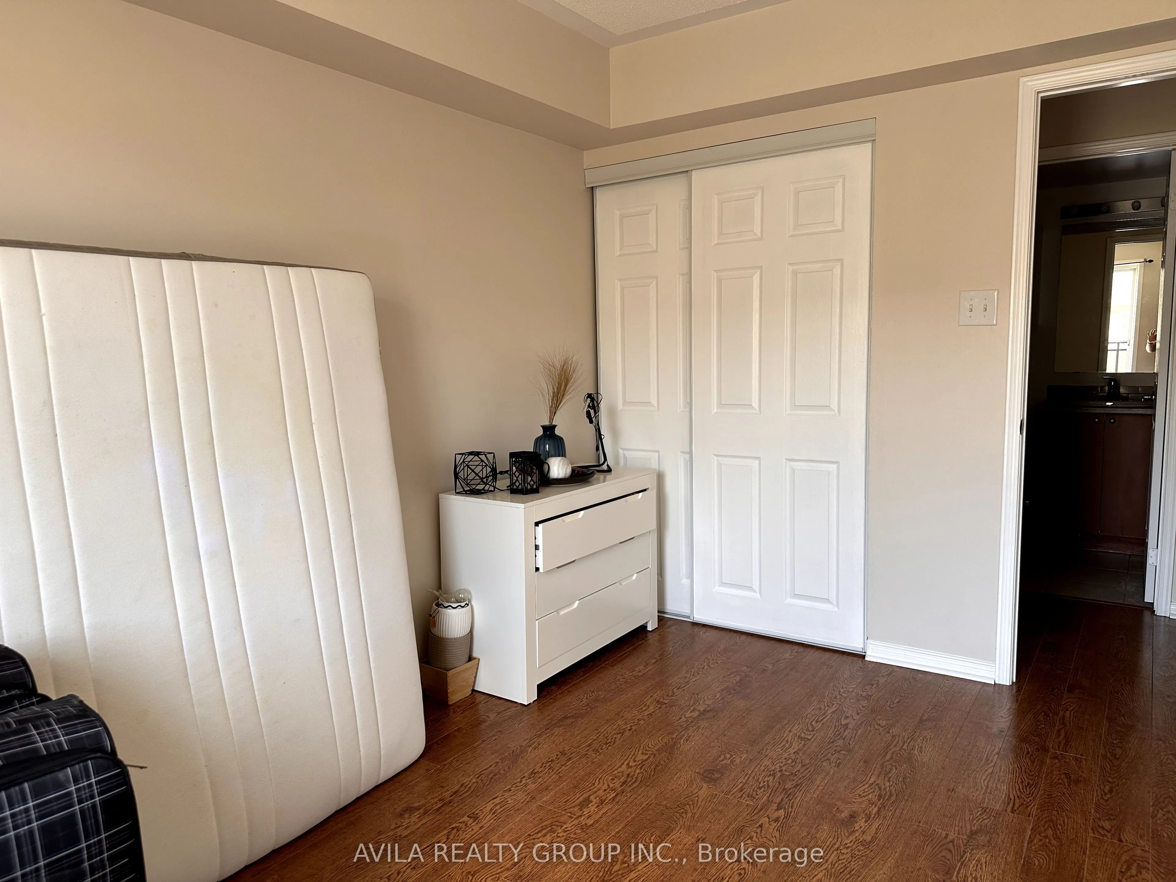 4975 Southampton Drive, #144