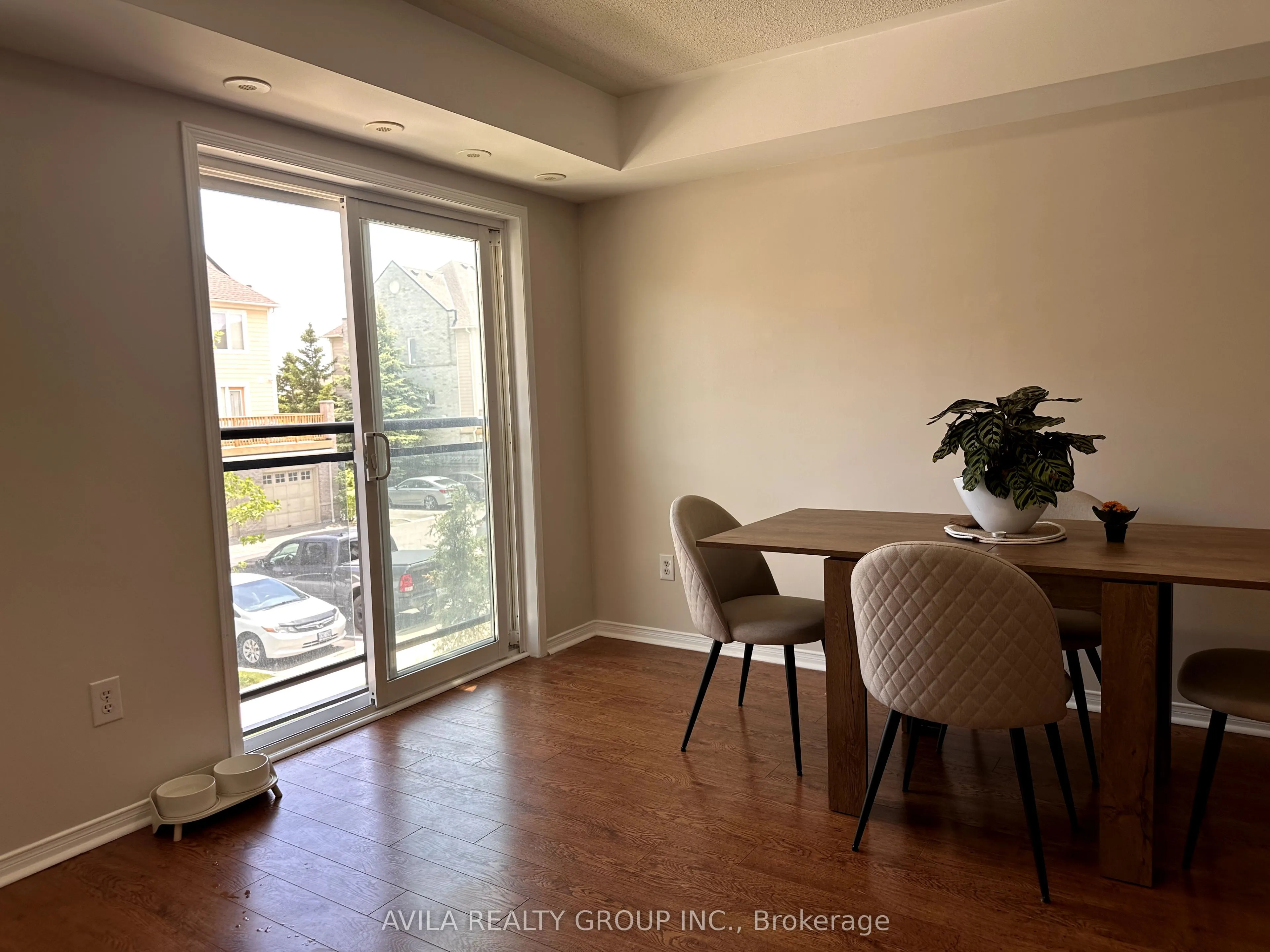 4975 Southampton Drive, #144