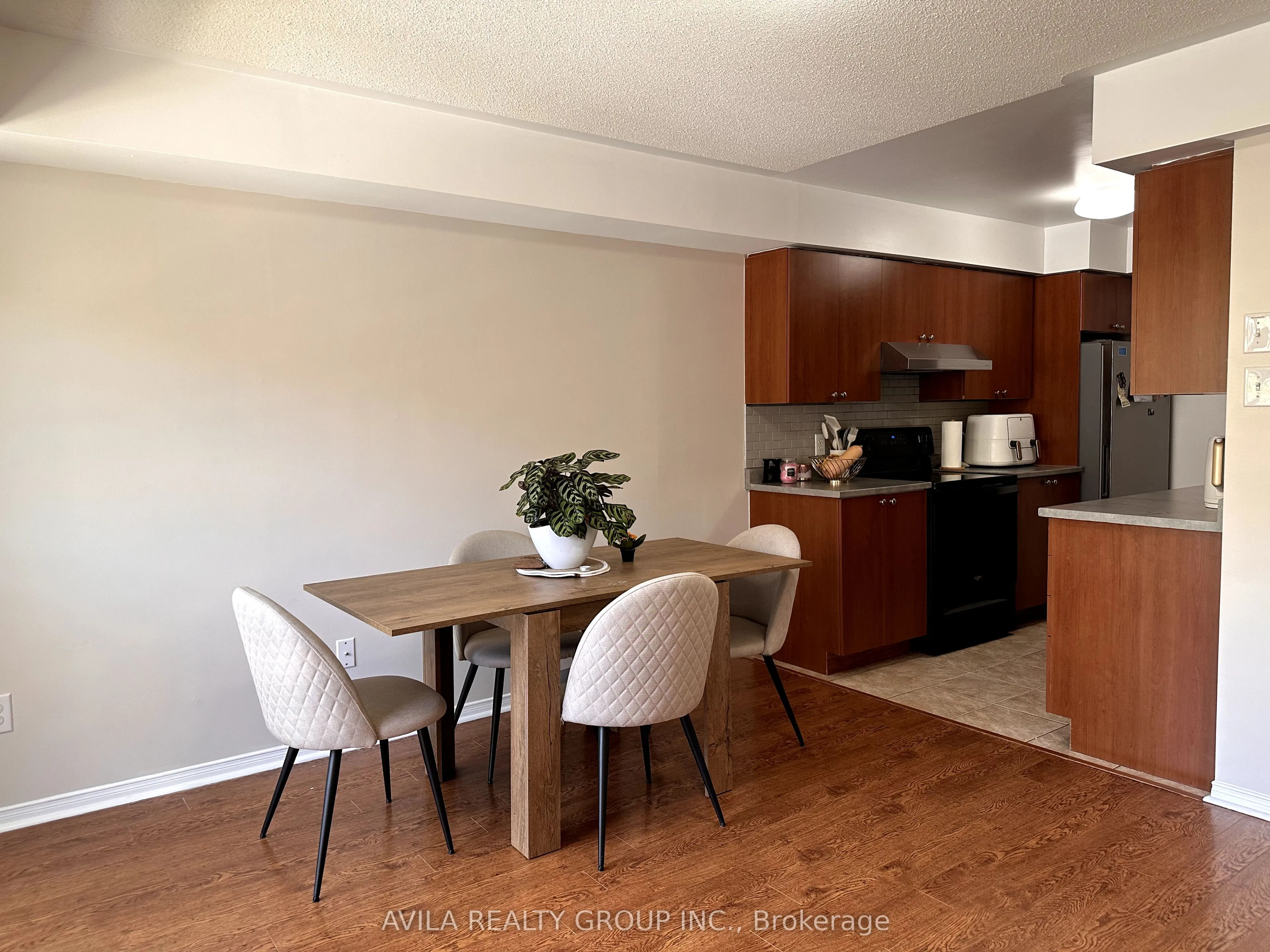 4975 Southampton Drive, #144