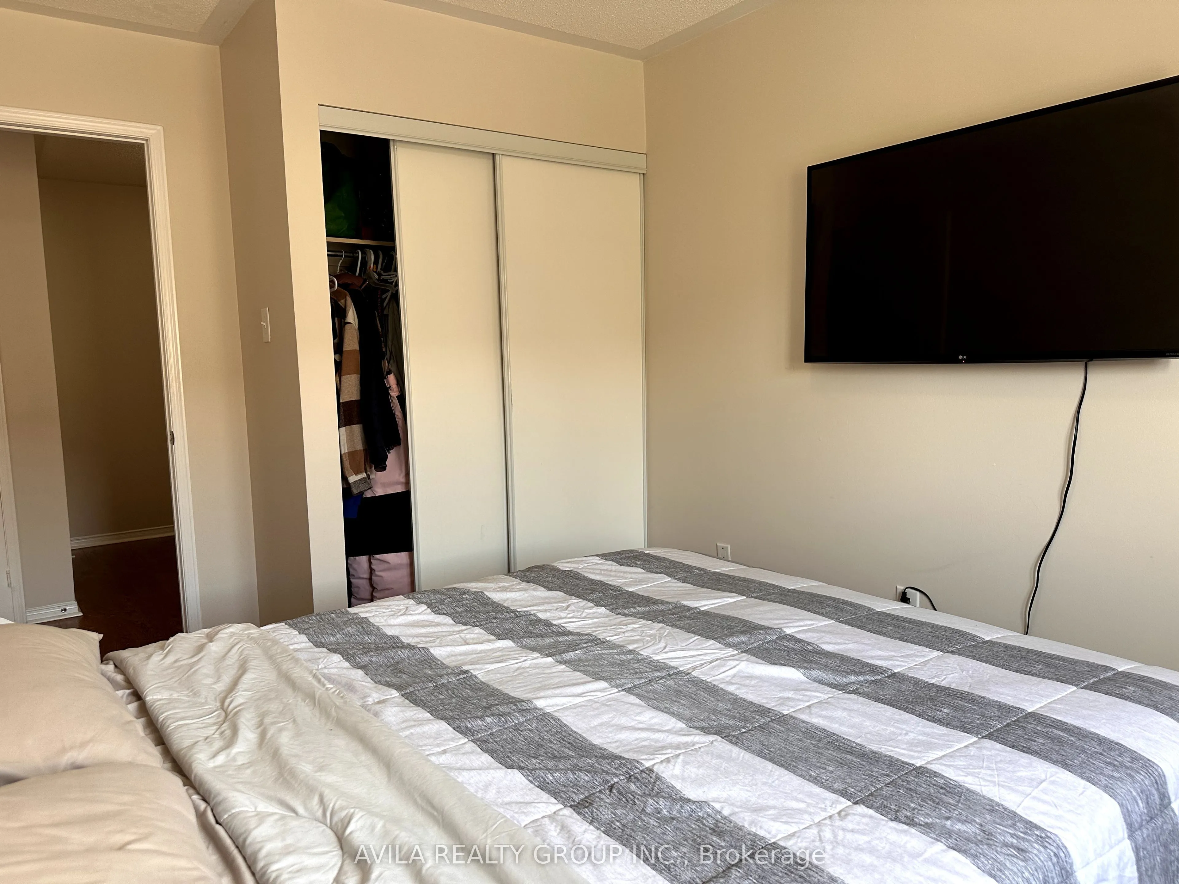 4975 Southampton Drive, #144