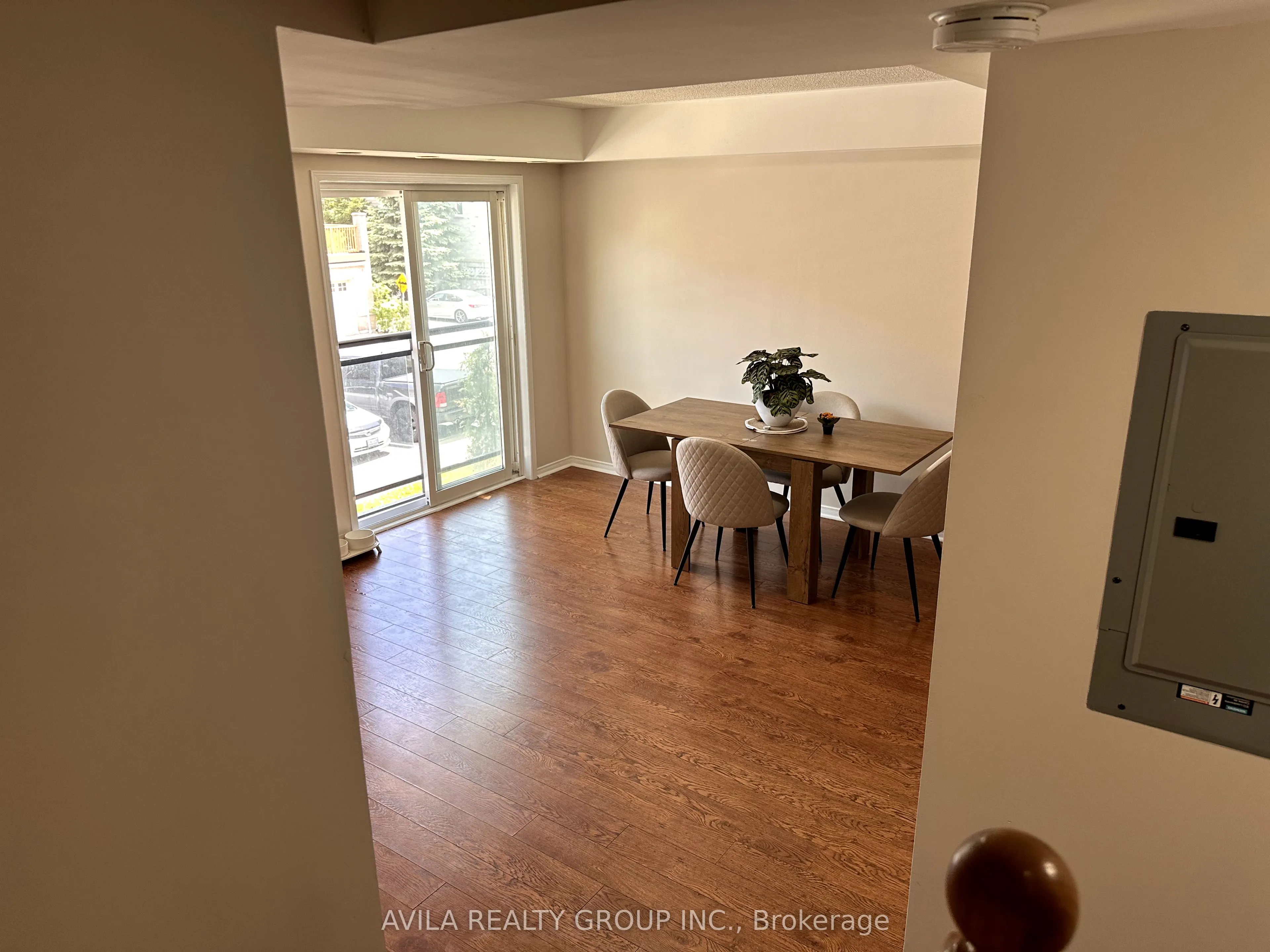 4975 Southampton Drive, #144