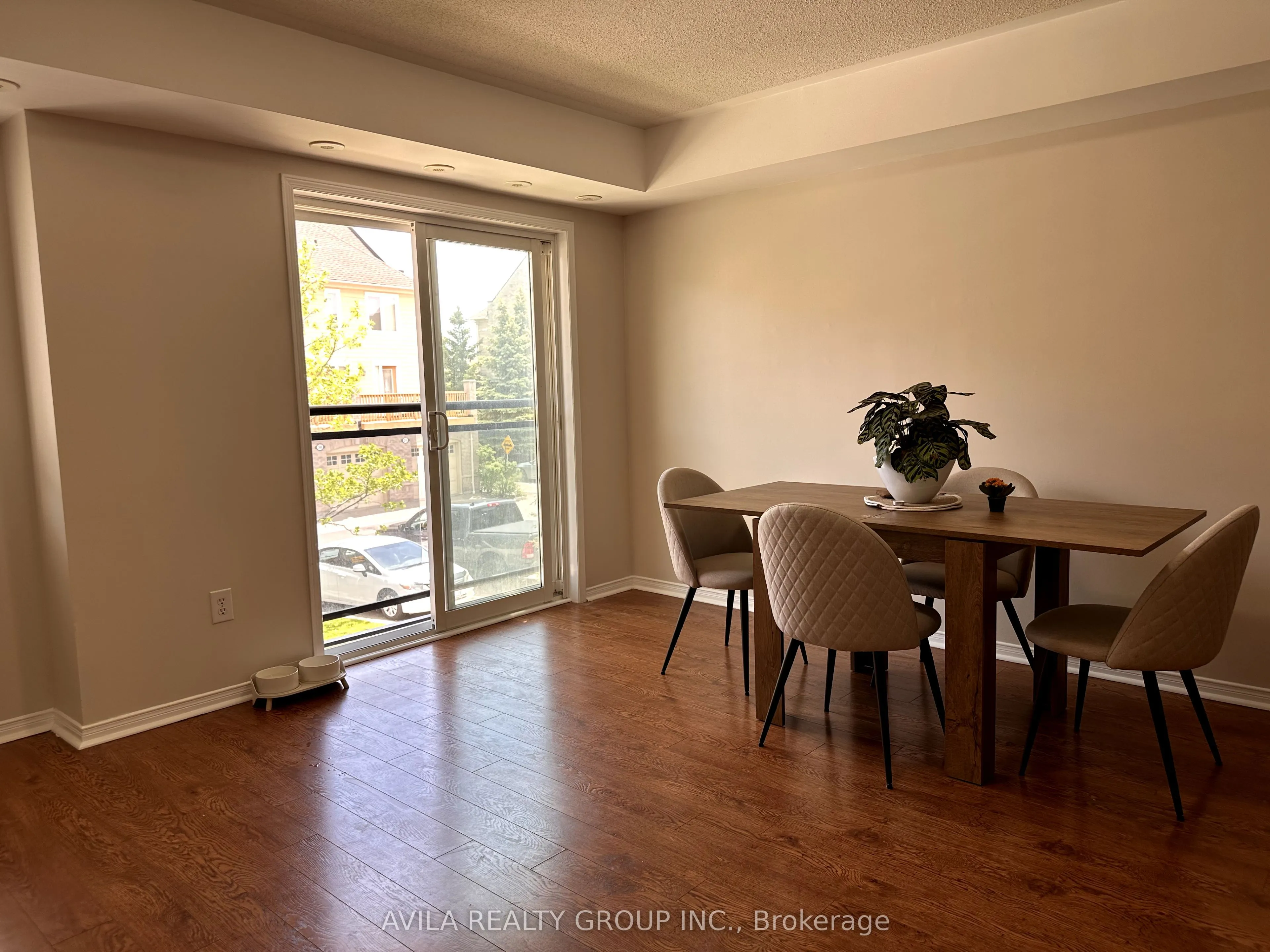 4975 Southampton Drive, #144