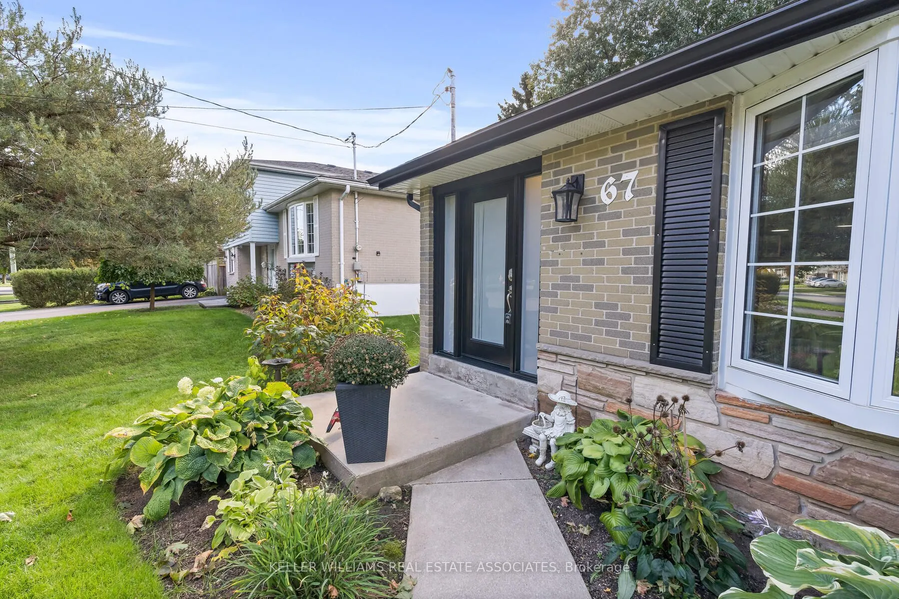 67 Moore Park Crescent