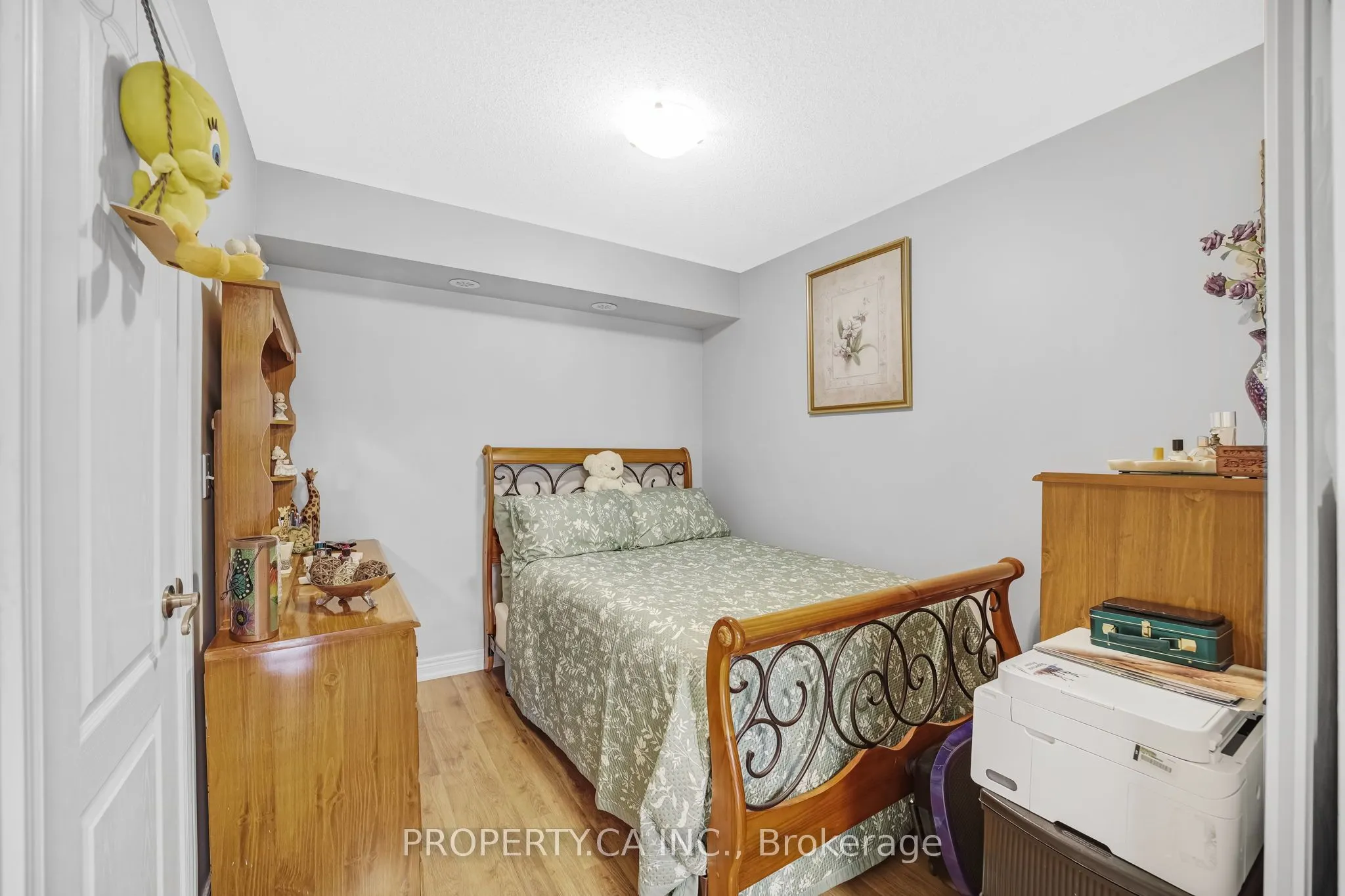 157 Isaac Devins Boulevard, #6