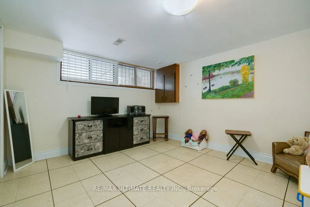 68 Caledonia Road
