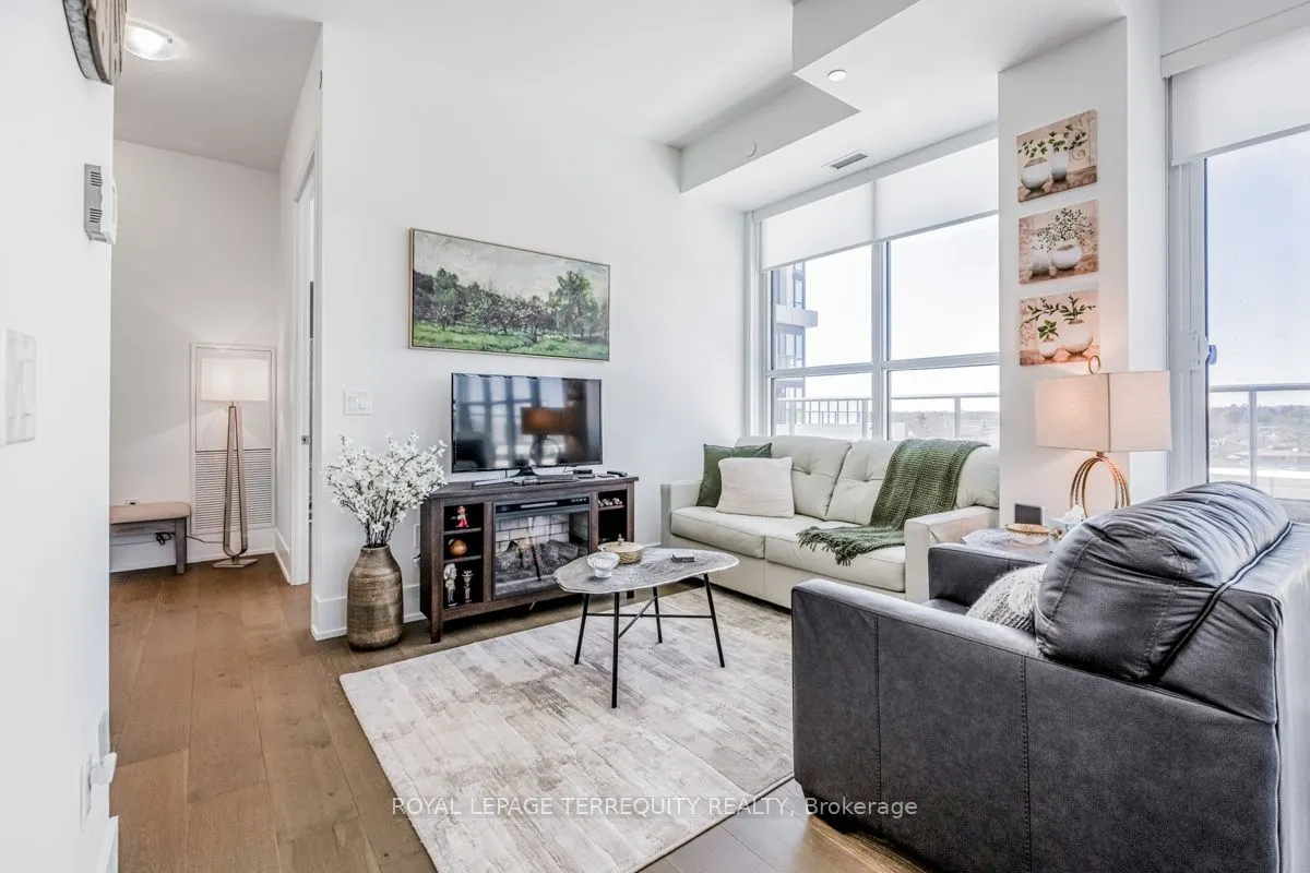 1063 Douglas McCurdy Common, #702