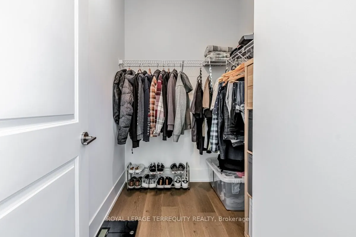 1063 Douglas McCurdy Common, #702