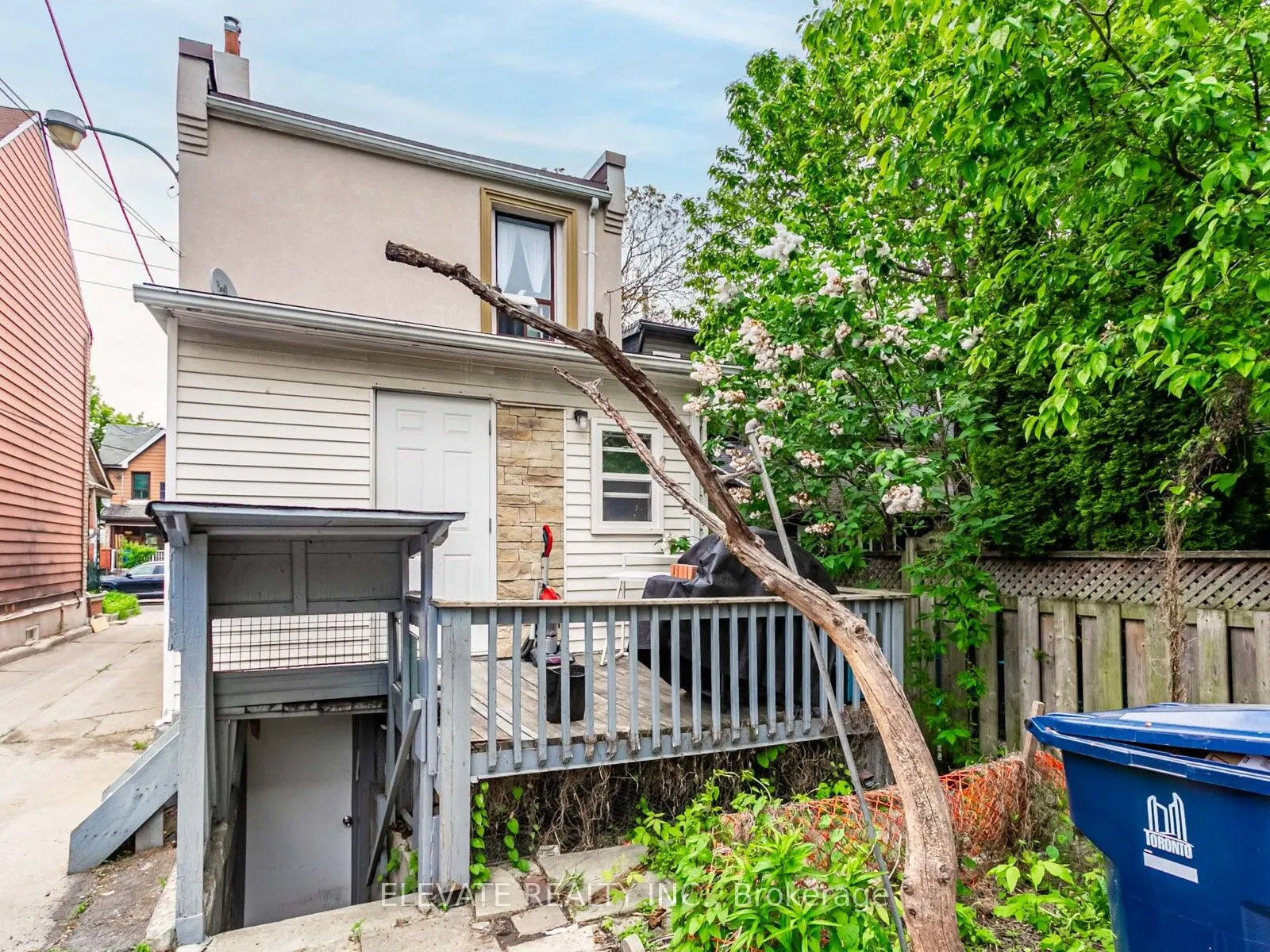 100 Edwin Avenue