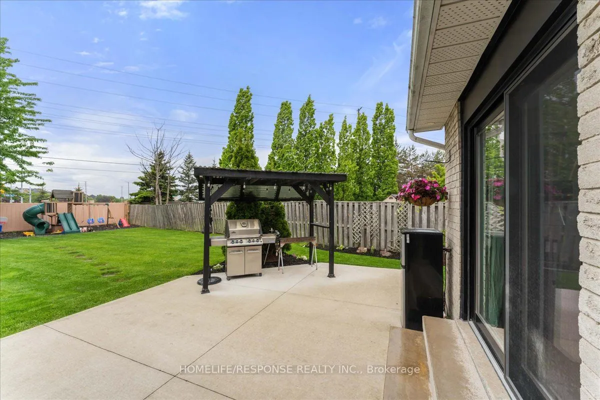 3196 Cambourne Crescent