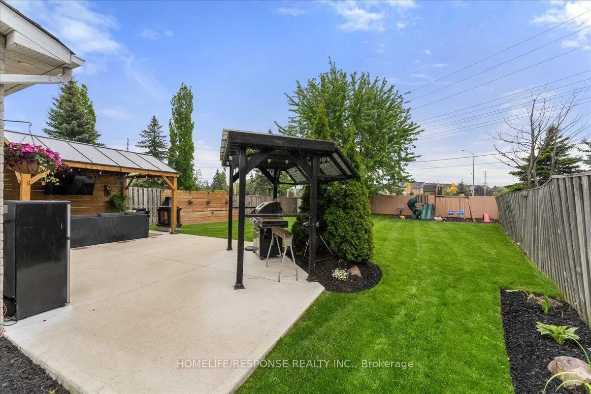 3196 Cambourne Crescent