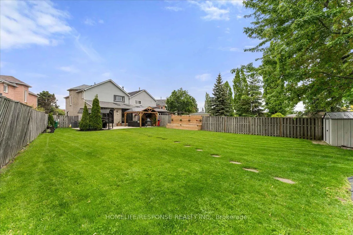 3196 Cambourne Crescent
