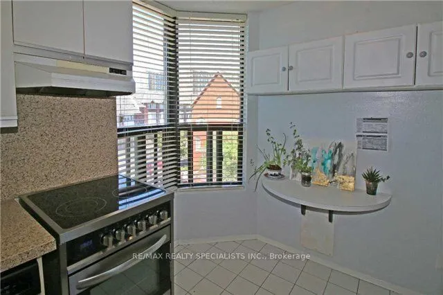 25 Agnes Street, #301