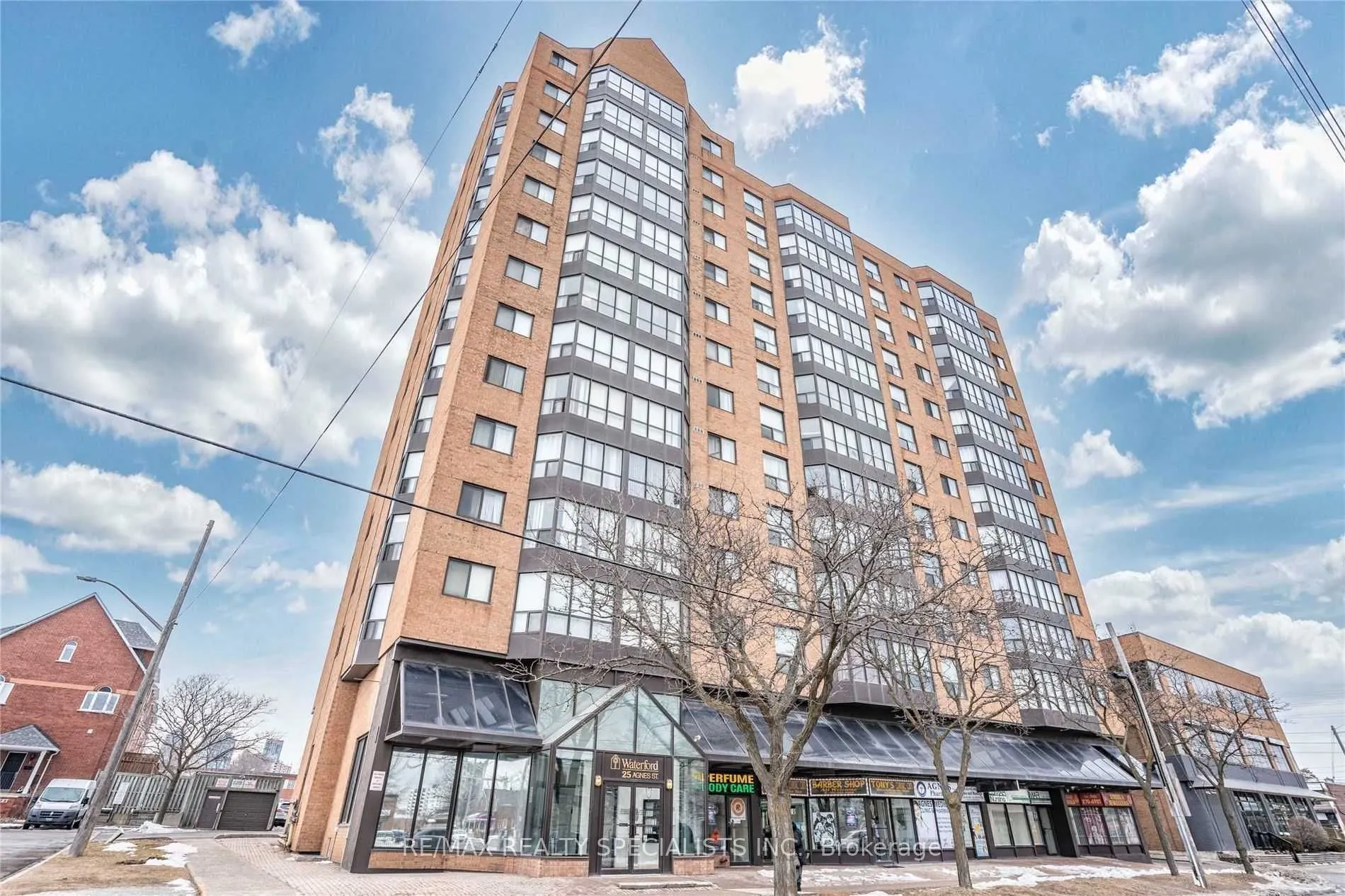 25 Agnes Street, #301