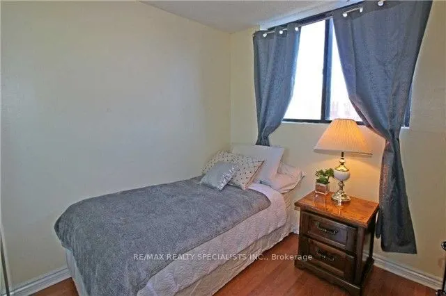 25 Agnes Street, #301