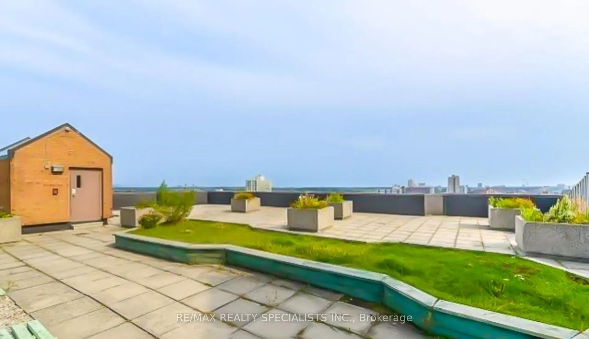 25 Agnes Street, #301