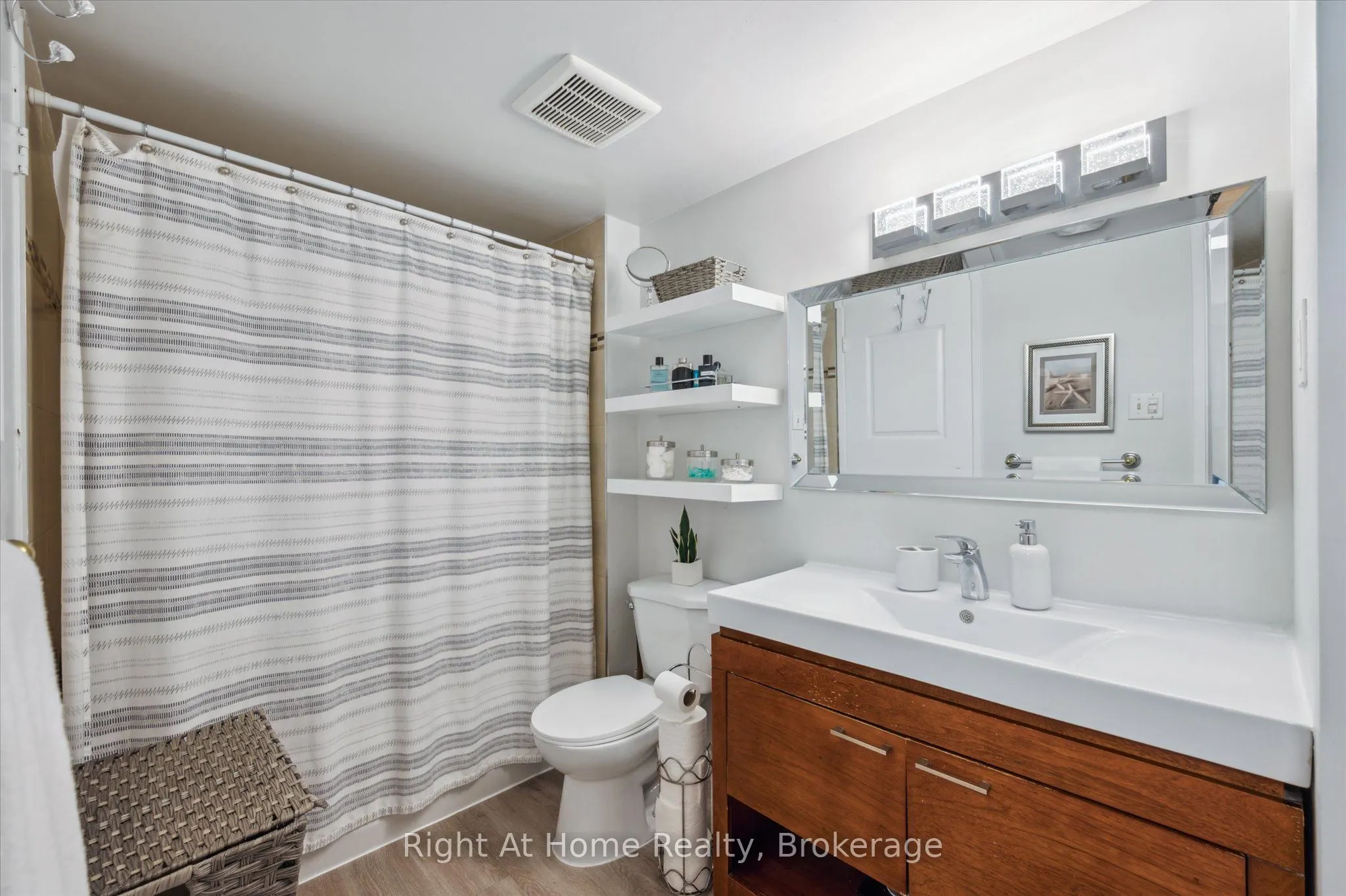 1450 Glen Abbey Gate, #534