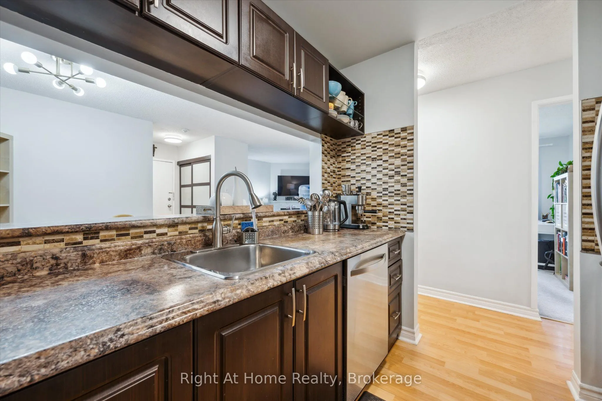 1450 Glen Abbey Gate, #534