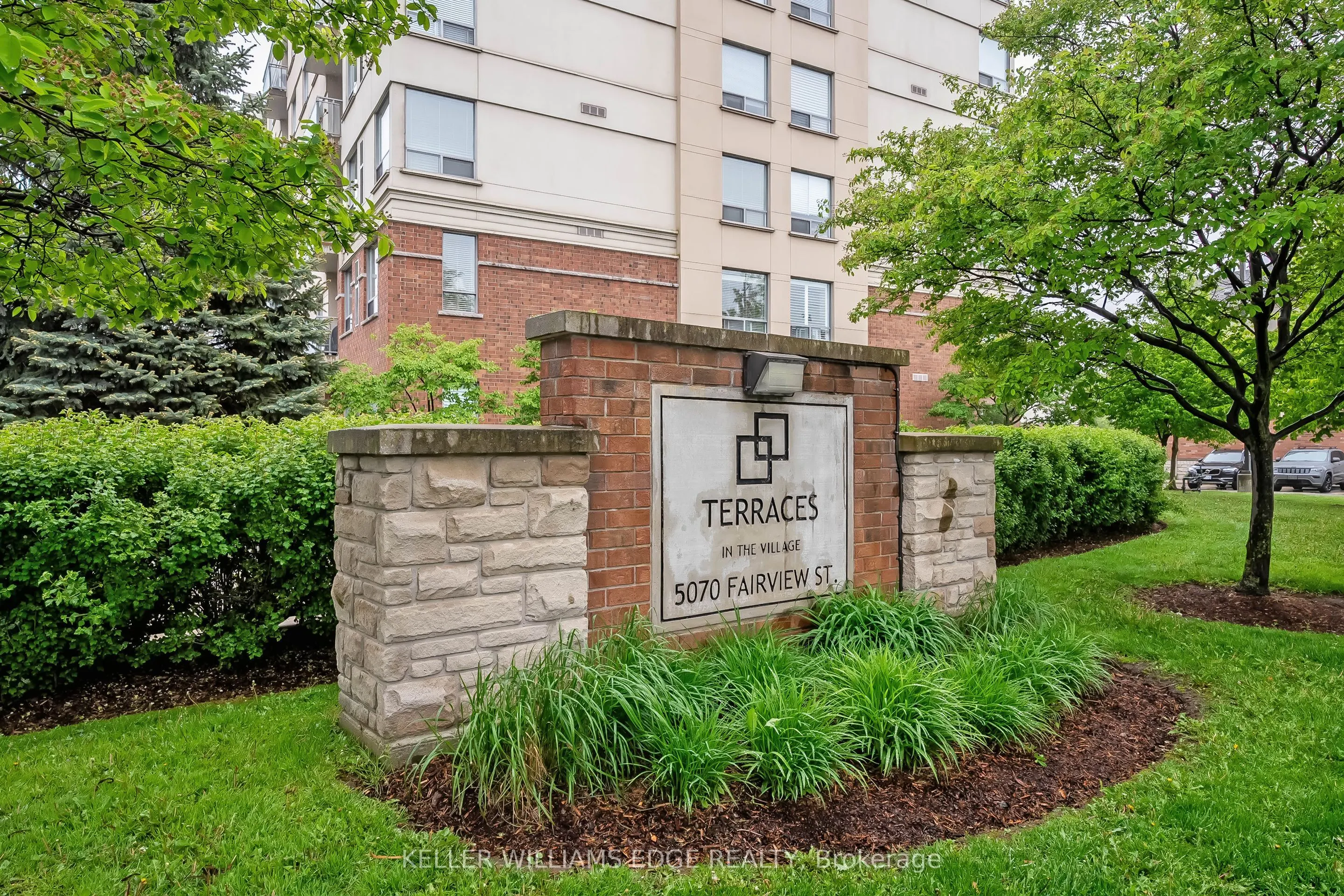 5070 Fairview Street, #107