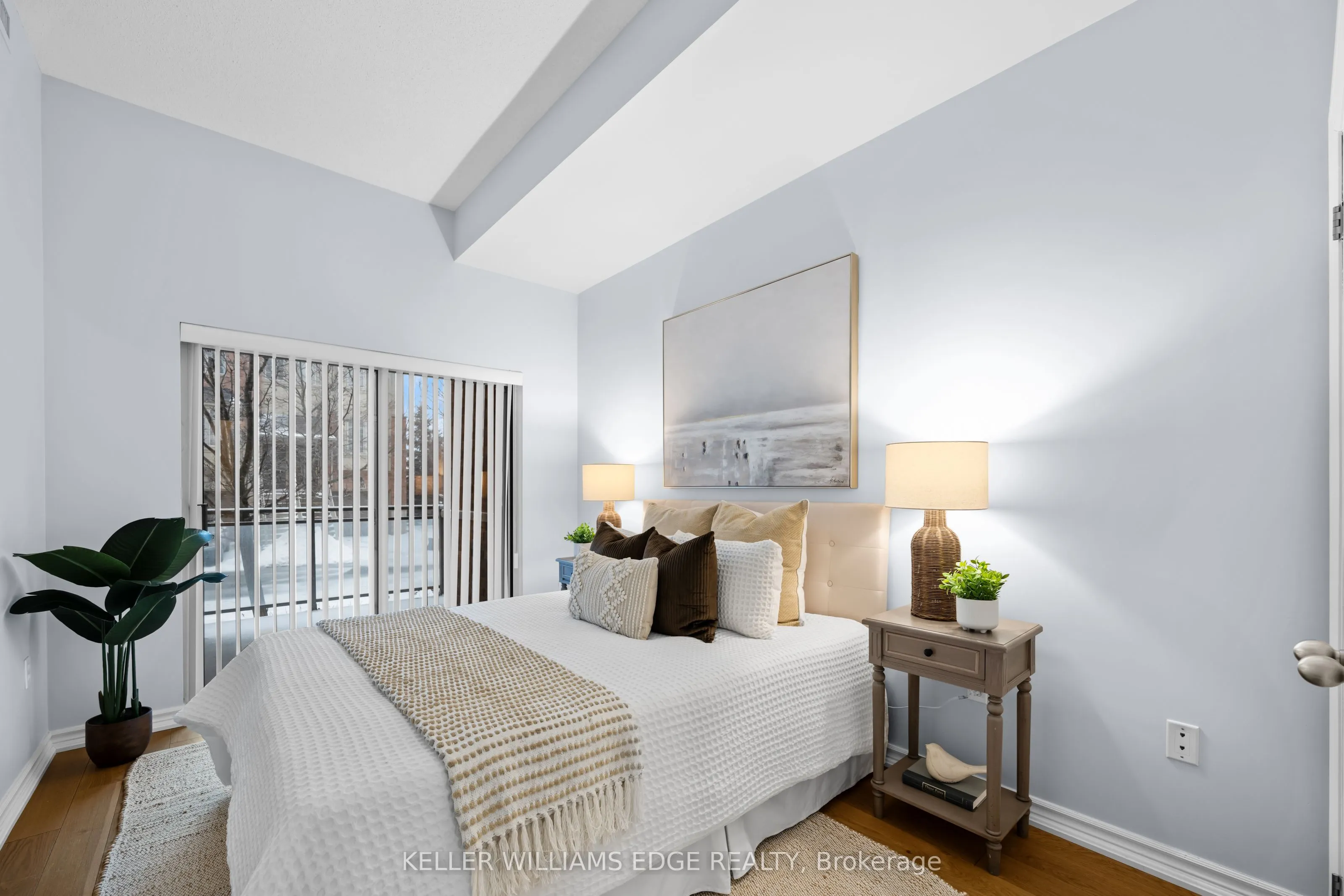 5070 Fairview Street, #107
