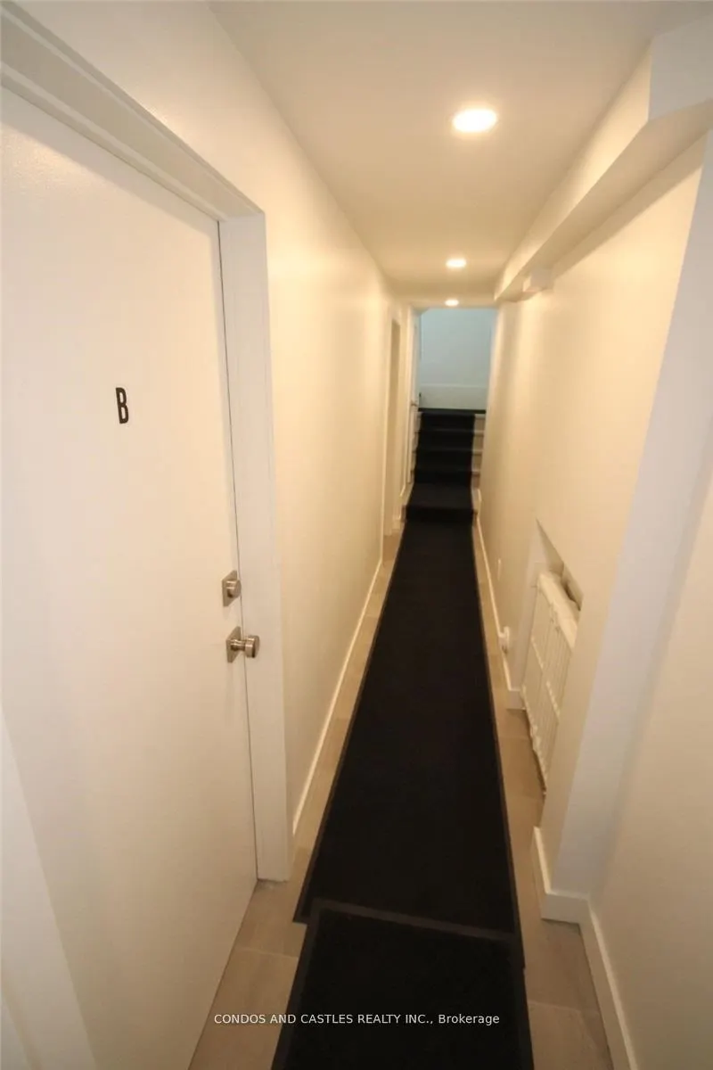 203 Fern Avenue, #Lower