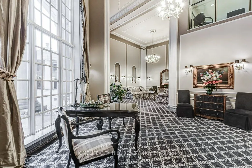 2285 Lake Shore Boulevard W, #506