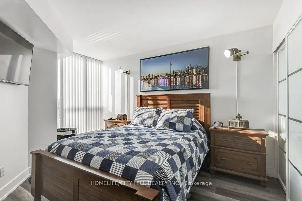 2285 Lake Shore Boulevard W, #506