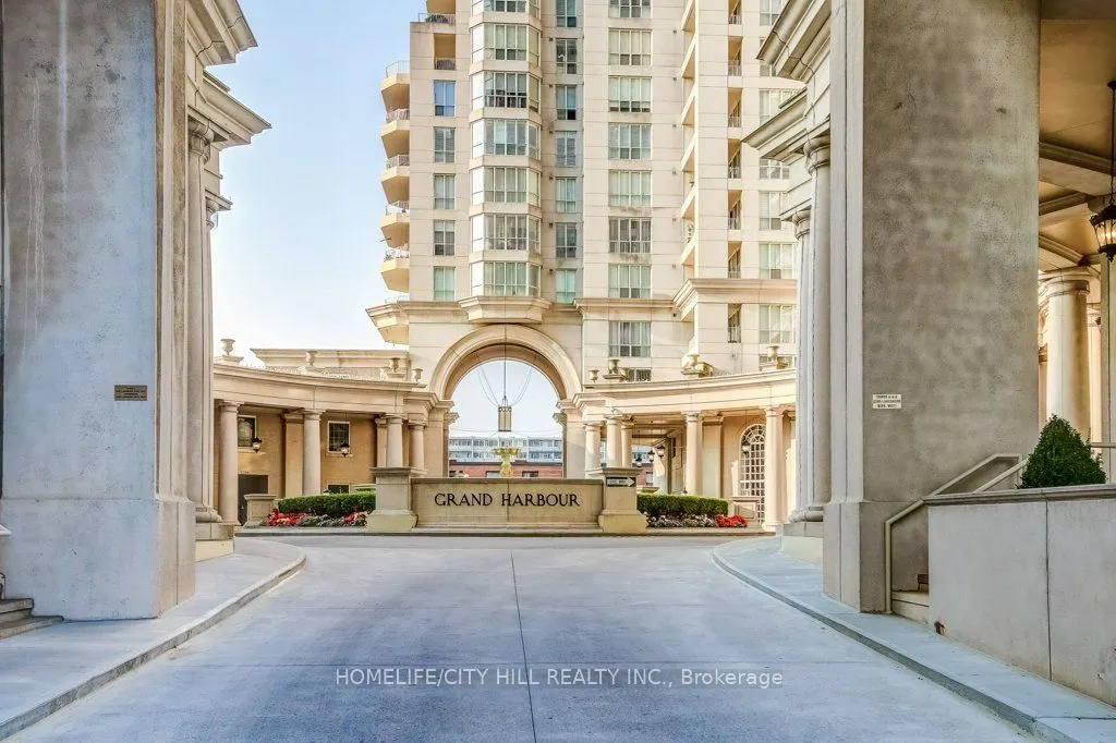 2285 Lake Shore Boulevard W, #506