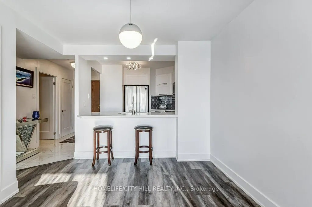 2285 Lake Shore Boulevard W, #506