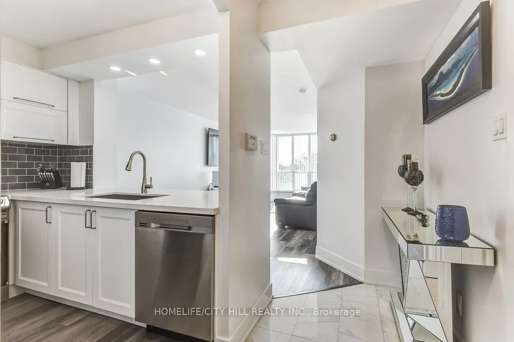 2285 Lake Shore Boulevard W, #506